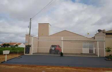 Imagem: A casa em condomínio possui 2 Dormitórios, 2 Banheiros, 1