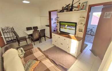 Imagem: O apartamento possui 3 Dormitórios, 1 Banheiro, 1 Vaga na garagem