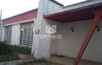 Imagem: O depósito possui 2 Vagas na garagem, 150m² de Área e está