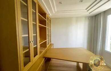 Imagem: A casa em condomínio possui 4 Dormitórios, 3 Banheiros, 4