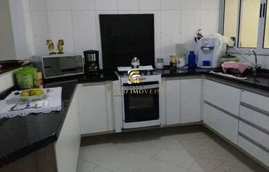 Imagem: A casa em condomínio possui 3 Dormitórios, 3 Banheiros, 2