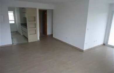 Imagem: O apartamento possui 2 Dormitórios, 2 Banheiros, 2 Vagas na