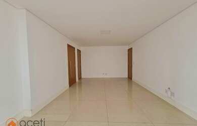 Imagem: O apartamento possui 4 Dormitórios, 2 Banheiros, 2 Vagas na