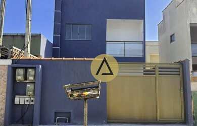 Imagem: A casa possui 2 Dormitórios, 3 Banheiros, 2 Vagas na garagem