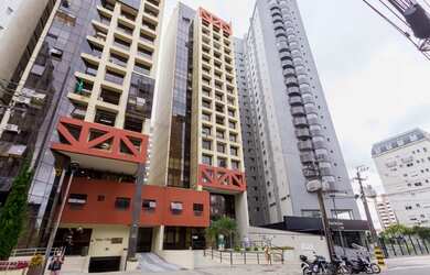 Imagem: O depósito possui 28m² de Área e está localizado em Batel