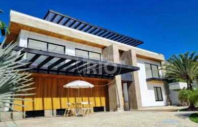 Imagem: A casa em condomínio possui 5 Dormitórios, 5 Banheiros, 5