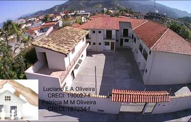 Imagem: A casa possui 2 Dormitórios, 3 Banheiros, 1 Vaga na garagem