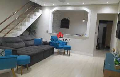 Imagem: A casa possui 4 Dormitórios, 4 Banheiros, 2 Vagas na garagem