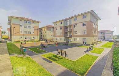 Imagem: O apartamento possui 2 Dormitórios, 1 Banheiro, 1 Vaga na garagem