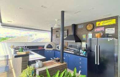 Imagem: A casa em condomínio possui 3 Dormitórios, 3 Banheiros, 4