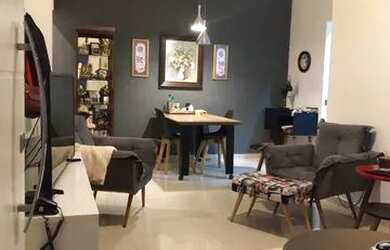 Imagem: A casa possui 2 Dormitórios, 1 Banheiro, 3 Vagas na garagem