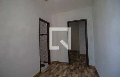 Imagem: A casa possui 1 Dormitório, 1 Banheiro e 35m² de Área e está