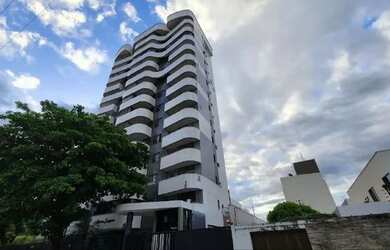 Imagem: O apartamento possui 3 Dormitórios, 1 Banheiro, 2 Vagas na