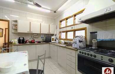 Imagem 7: Casa sobrado na rua 4 dormitórios/suite, cozinha planejada