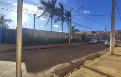 Imagem: O depósito possui 720m² de Área e está localizado em Jardim