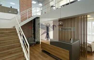 Imagem: O depósito possui 4 Vagas na garagem, 400m² de Área, Imóvel