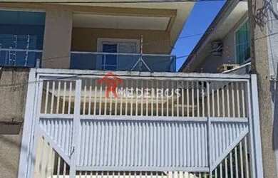 Imagem: A casa possui 4 Dormitórios, 2 Banheiros, 215m² de Área e