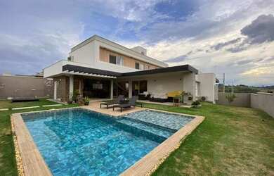 Imagem: A casa em condomínio possui 3 Dormitórios, 2 Banheiros, 5