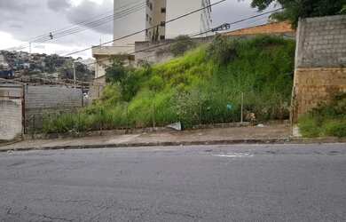 Imagem: O terreno possui 500m² de Área e está localizado em Diamante