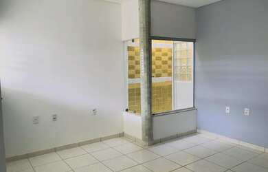 Imagem 3: Alugo casa alto padrão. 1 Vaga na garageme4 Dormitórios