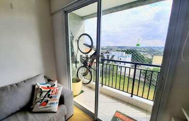 Imagem: O apartamento possui 2 Dormitórios, 2 Banheiros, 1 Vaga na