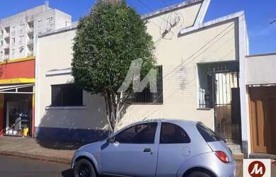 Imagem: O depósito possui 180m² de Área e está localizado em Campos