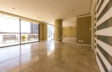 Imagem: O depósito possui 4 Vagas na garagem, 434m² de Área e está