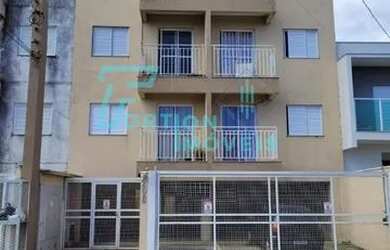 Imagem: O apartamento possui 1 Dormitório, 1 Banheiro, 1 Vaga na garagem