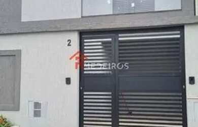 Imagem: A casa possui 2 Dormitórios, 2 Banheiros, 1 Vaga na garagem