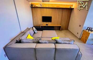 Imagem: O apartamento possui 3 Dormitórios, 2 Banheiros, 2 Vagas na