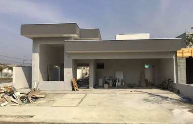 Imagem: A casa em condomínio possui 3 Dormitórios, 1 Banheiro, 150m²