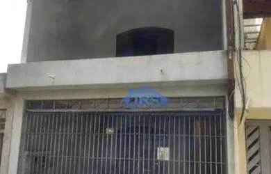 Imagem: A casa possui 3 Dormitórios, 3 Banheiros, 2 Vagas na garagem