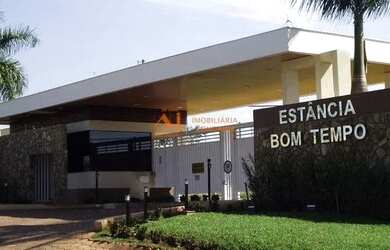 Imagem: A casa em condomínio possui 3 Dormitórios, 5 Banheiros, 2