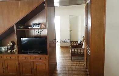 Imagem: A casa possui 3 Dormitórios, 4 Banheiros, 3 Vagas na garagem