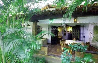 Imagem: A casa possui 5 Dormitórios, 5 Banheiros, 5 Vagas na garagem