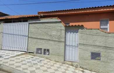 Imagem: A casa possui 2 Dormitórios, 1 Banheiro, 1 Vaga na garagem