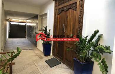 Imagem: A casa possui 2 Dormitórios, 3 Banheiros, 4 Vagas na garagem