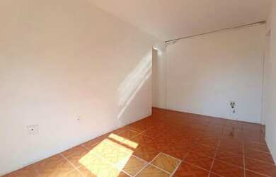 Imagem 5: Apartamento 2 quartos, andar alto, de frente, próximo a arena do grêmio...