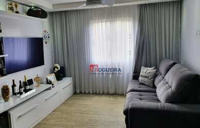 Imagem: O apartamento possui 2 Dormitórios, 1 Banheiro, 1 Vaga na garagem