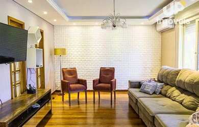 Imagem 2: Casa com 5 dormitórios à venda, por R$ 910.000 na Zona Norte em Pelotas/RS