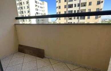 Imagem: O apartamento possui 1 Dormitório, 1 Banheiro, 1 Vaga na garagem