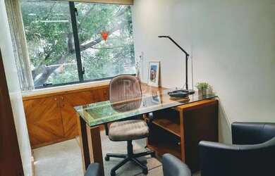 Imagem: O depósito possui 37m² de Área e está localizado em Praia