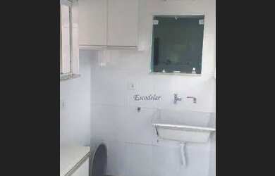 Imagem: A casa possui 3 Dormitórios, 2 Banheiros, 2 Vagas na garagem