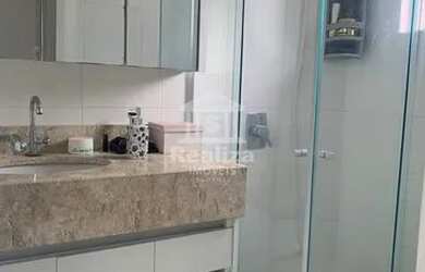 Imagem: O apartamento possui 2 Dormitórios, 3 Banheiros, 1 Vaga na