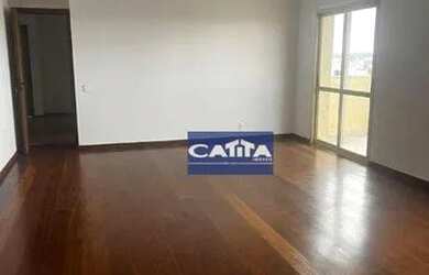 Imagem: O apartamento possui 4 Dormitórios, 5 Banheiros, 3 Vagas na