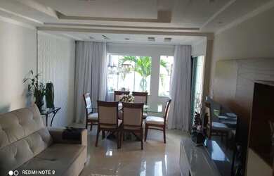 Imagem: A casa possui 2 Dormitórios, 3 Banheiros, 4 Vagas na garagem