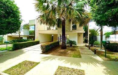 Imagem: A casa em condomínio possui 3 Dormitórios, 5 Banheiros, 2