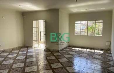 Imagem: A casa possui 3 Dormitórios, 3 Banheiros, 4 Vagas na garagem