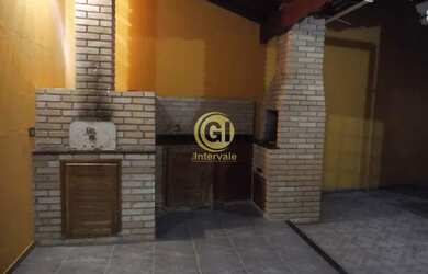 Imagem: A casa em condomínio possui 3 Dormitórios, 2 Banheiros, 2