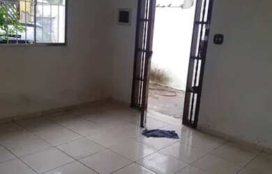 Imagem 2: Vendo terreno c 3 casas. Varanda, Imóvel novo, 180m² de Áreae2 Vagas...